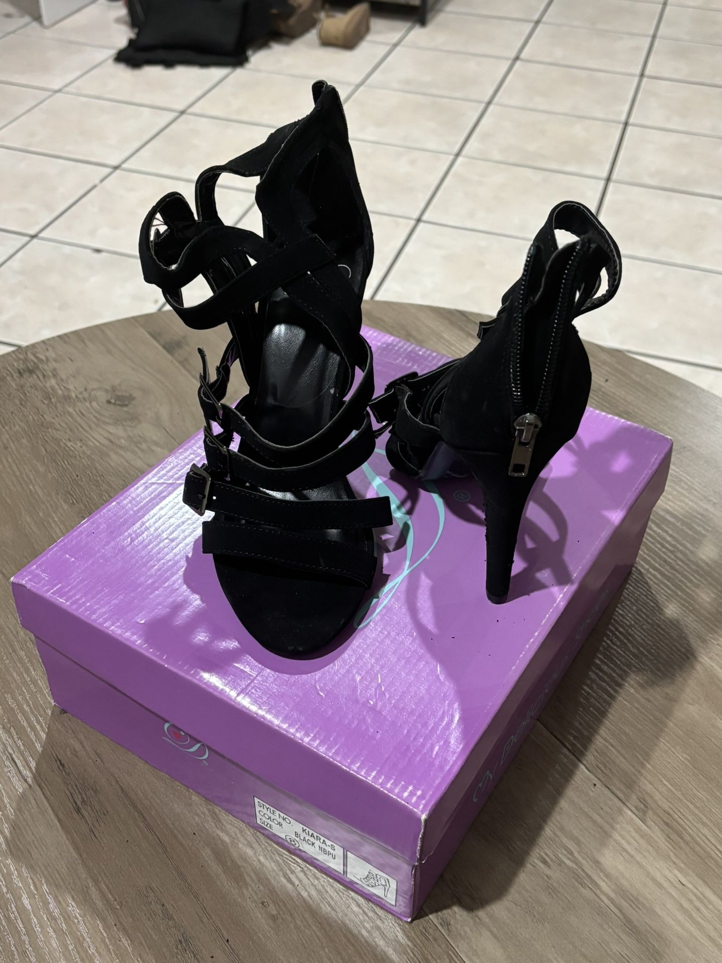 Black Heels/tacones Negros