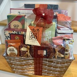 Broadway Basketeers Gourmet Snack & Sweet Gift Basket