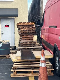 Free pallets/gratis pallets
