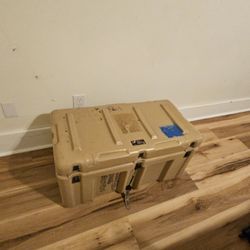 Pelican Hardigg Footlocker