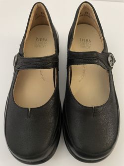 Ziera Women’s Shoes - Size 39W 