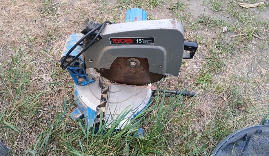 Saw