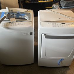 Lg Washer And Dryer Set. 
