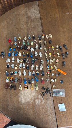 Lot of 103 Star Wars Lego Minifigures!!