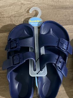 Women’s Eva slide sandals size 5-6/7-8