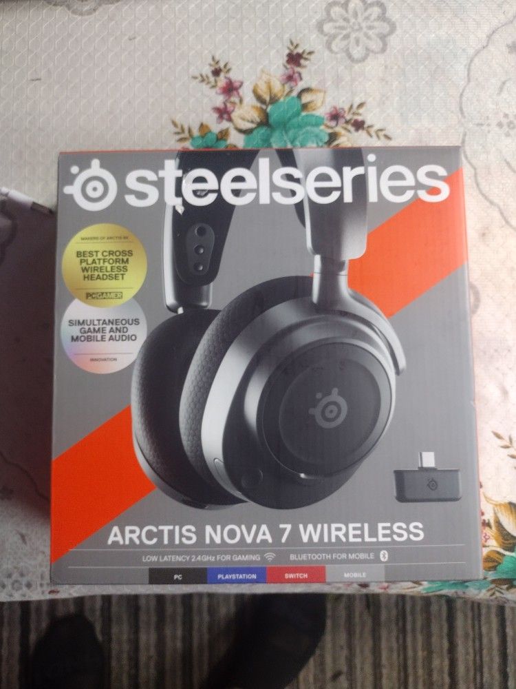 Steelseries Arctis Nova 7 Wireless Headset 