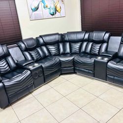 Modern sectional sofas!  More Inventory and Special Deals at BetterHomeFurnitures.com! 