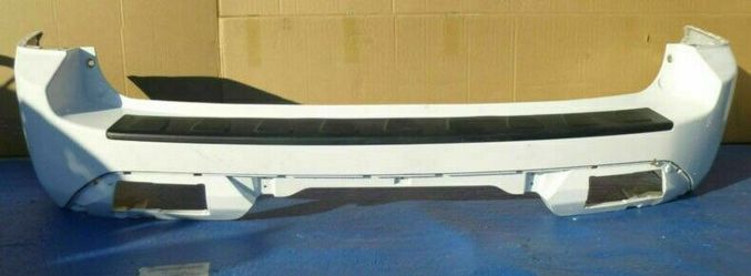 09 10 11 2009 2010 2011 HONDA PILOT REAR BUMPER COVER OEM