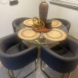 47 Inch Round Glass Dining Room Set With 4 Chairs