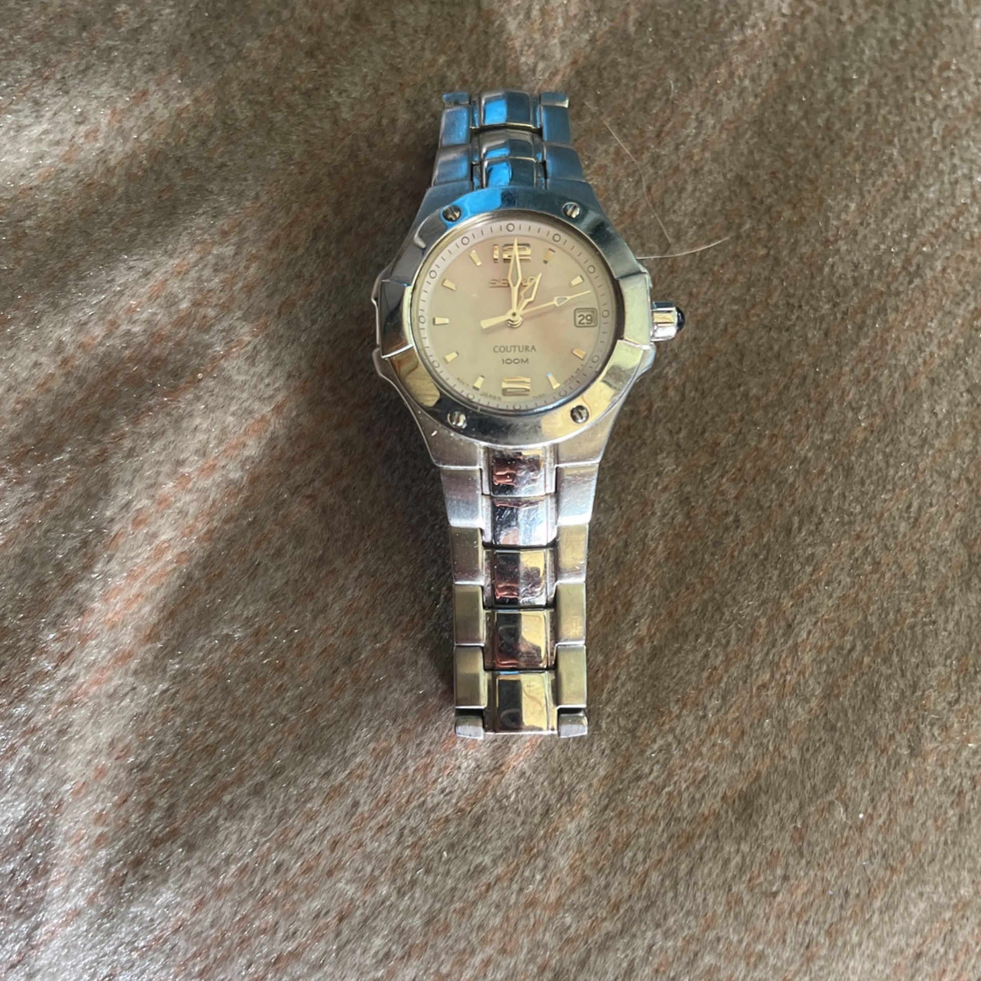 Couture 100M Seiko Kids Watch Pink Display