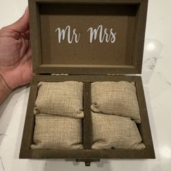 Wedding ring box 