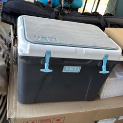 Yeti 2016 Limited edition 15 Year Anniversary Tundra 50 Cooler