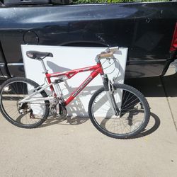Mongoose Renegade Mountain Bike