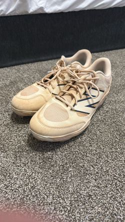 New balance Baseball Cleats 