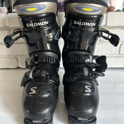 Salomon Mens Ski Boots Optima 5.6 Ultra light 325/25  Downhill Black