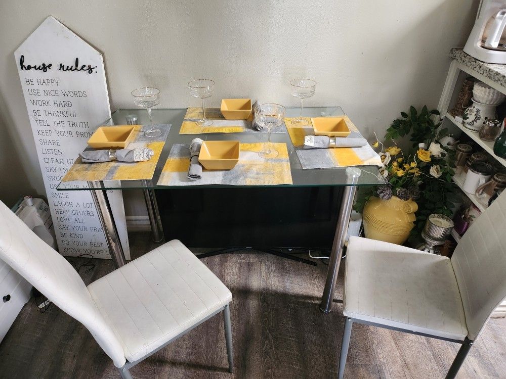 Kitchen Table 4 Chairs