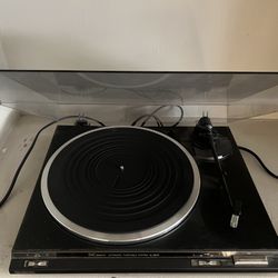 Retro Techniques Record Player