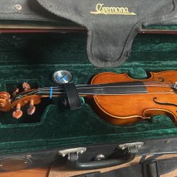 Cremona violin 
