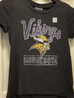 NFL Minnesota Vikings Sparkle Tee- Various sizes from 4-14. Please message for more details.