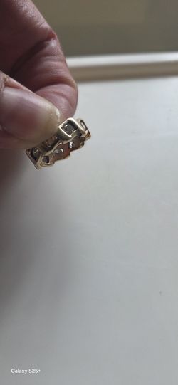 14k Gold Ring With 9 Diamonds