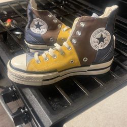 Converse All Star Chuck Taylor’s Size 7 Men’s 9 Women’s 
