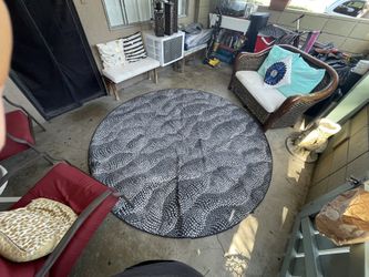 Ruggable Round Rug Selma 8ft With Rug pad
