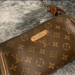 Authentic Louis Vuitton Eva Monogram