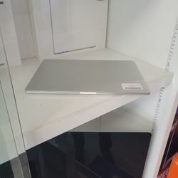 2018 Macbook Pro ☆ 15in/I7/32gb/512gb ☆