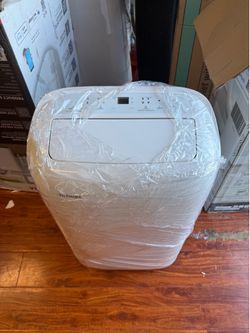 Air conditioning unit Toshiba 12000 with all accessories