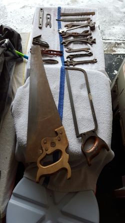 5 antique wood saws