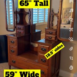 VINTAGE SOLID WOOD 3 MIRRORED VANITY 