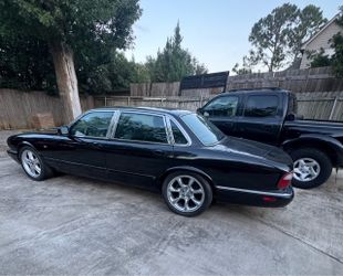 1998 Jaguar XJR