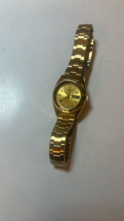Seiko 5 Women Vintage Watch 