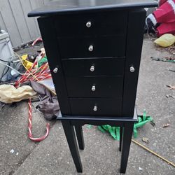 Prices Firm. Very Cute Small Freestanding Jewelry Box