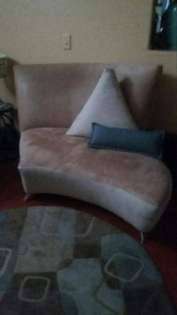 Deco curved loveseat