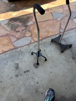 Brand new cane with feet