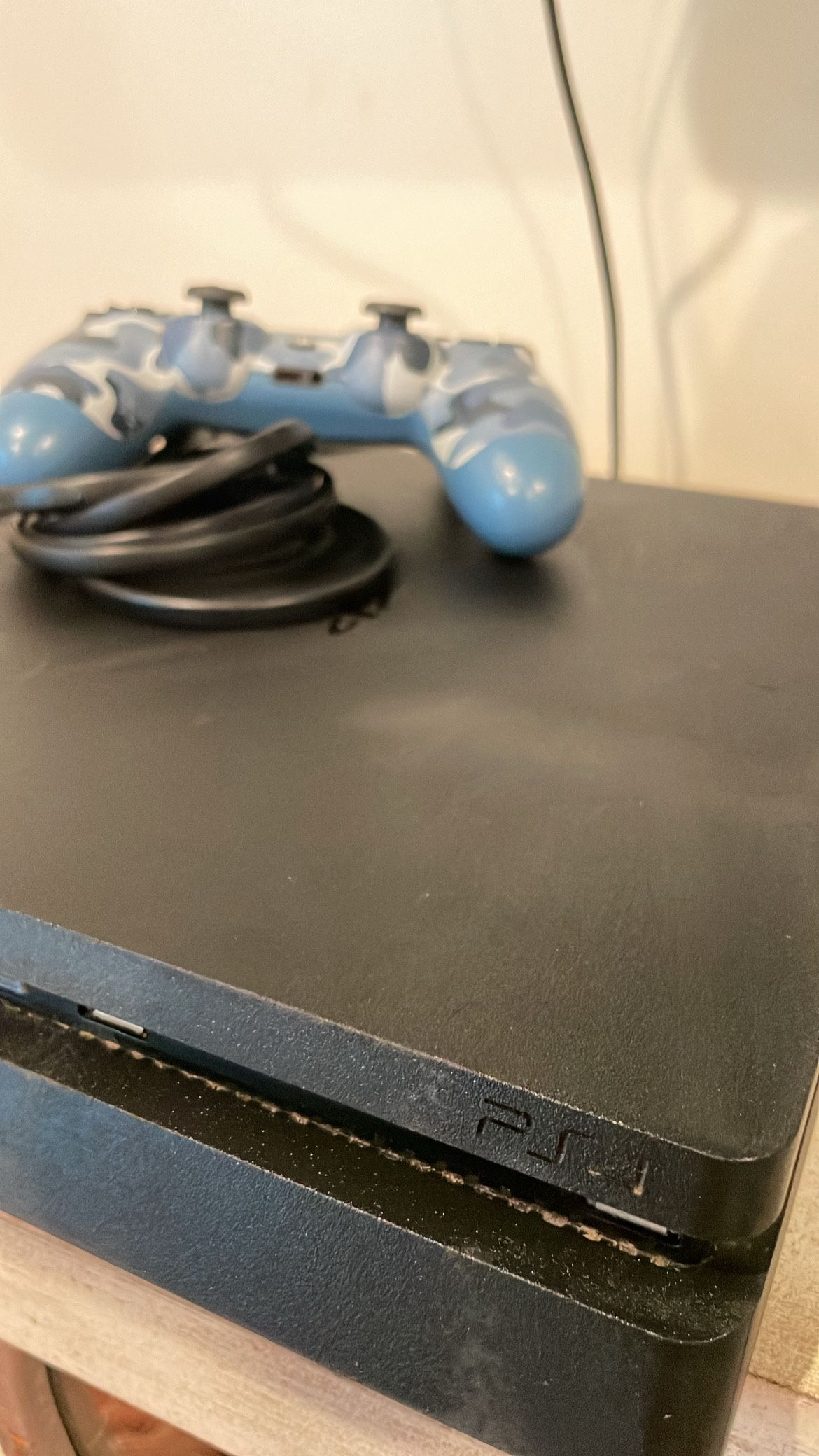 PS4 and Controller
