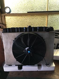 Custom fan shrouds