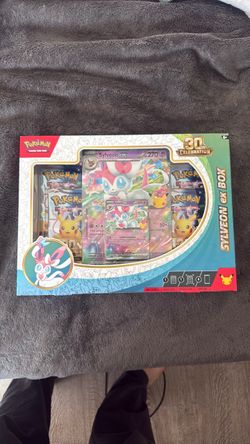 30th celebrations Sylveon ex box