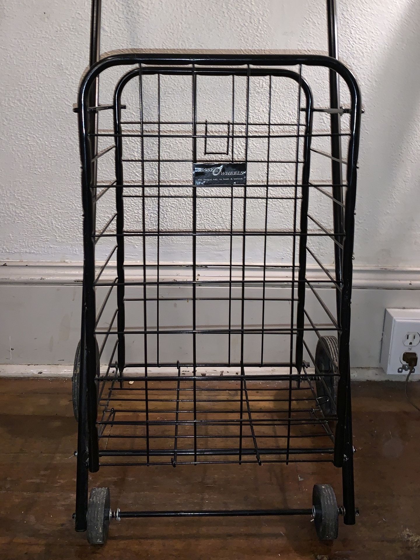 Shopping cart/wheeled basket