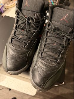 Men shoes size 10.5 and 9