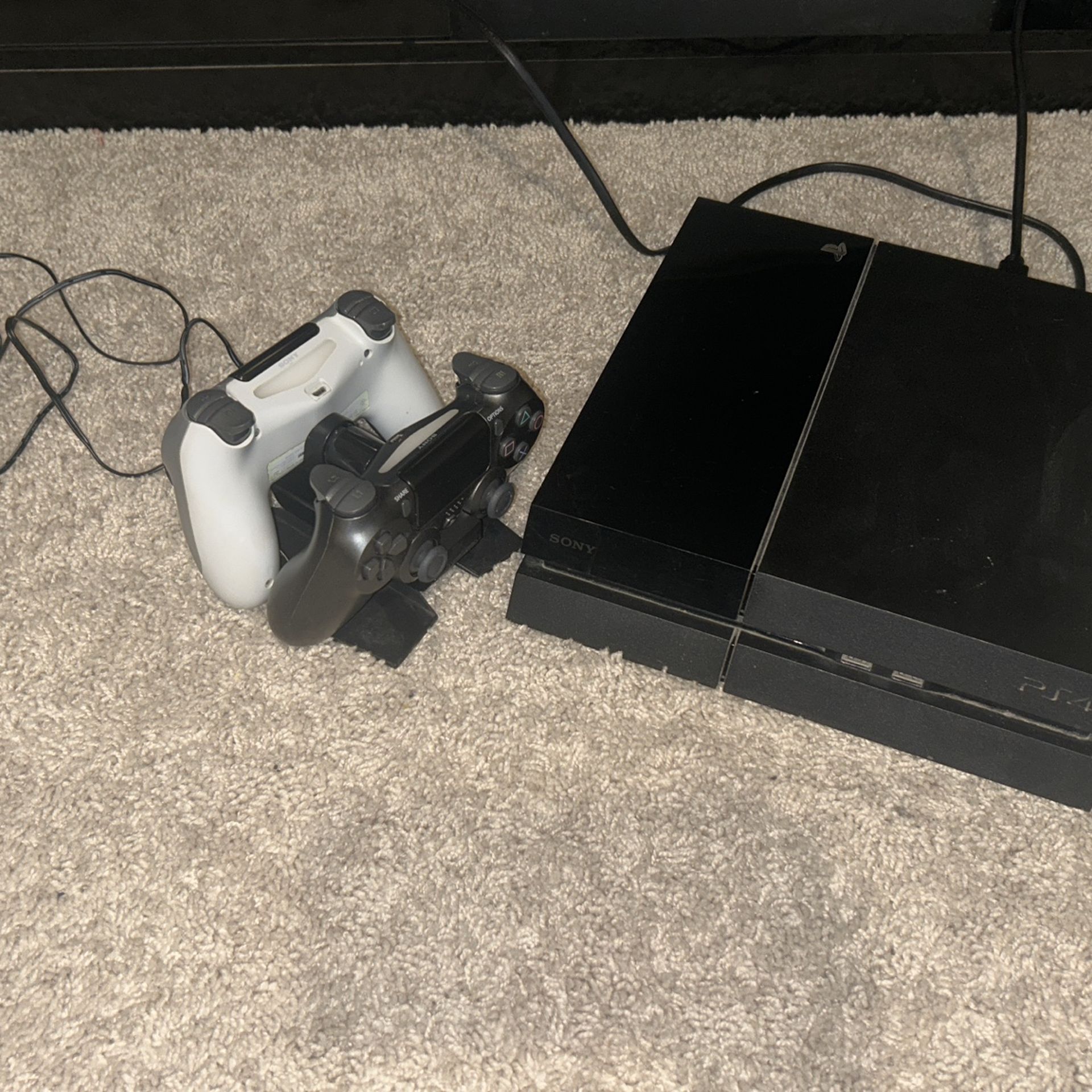 PS4 Console W/ Controllers & Charging Station