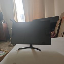 32" LG COMPUTER  MONITOR 