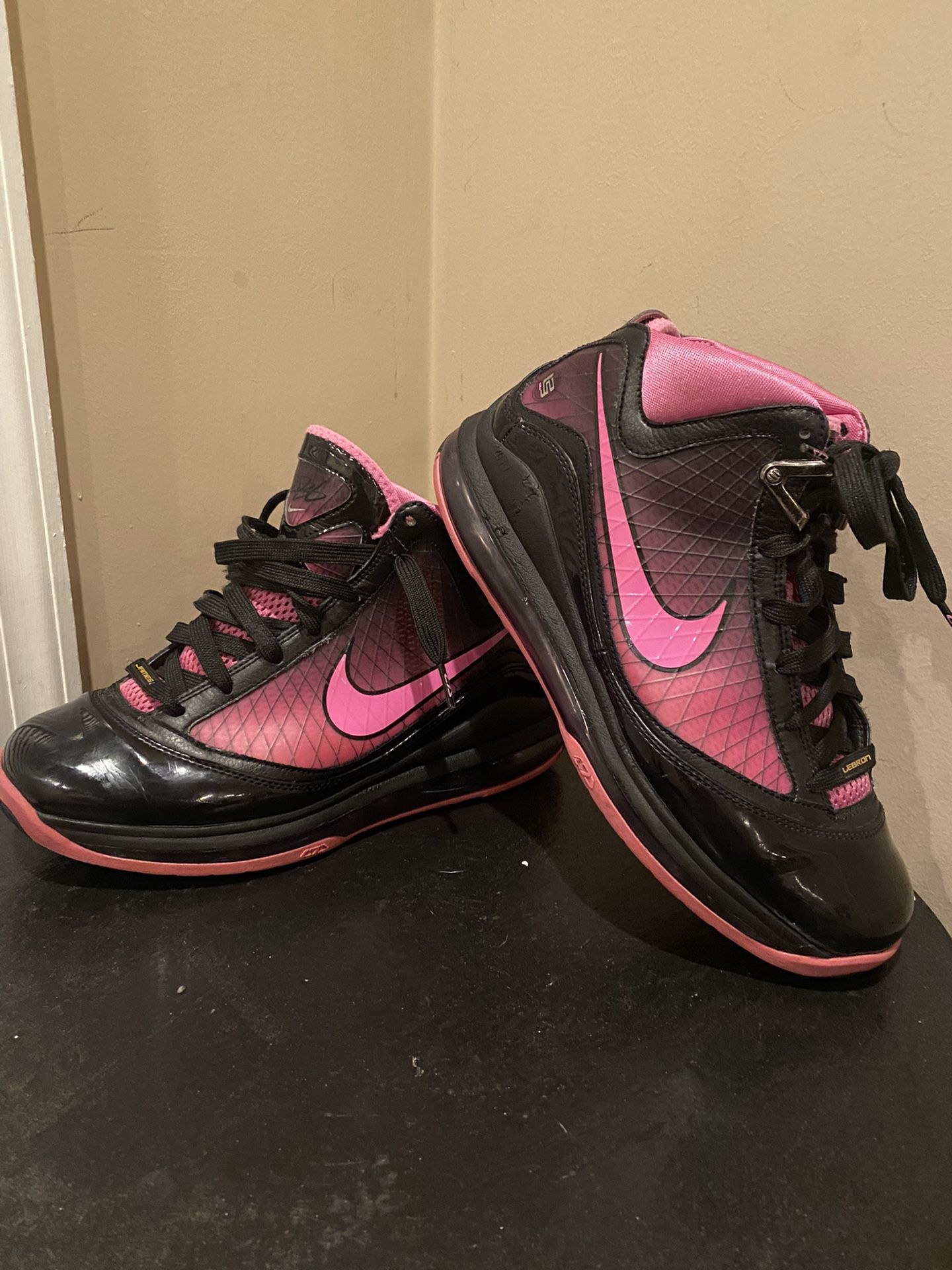 Nike Zoom LeBron Size US 7Y 375793-600 Pink/Black
