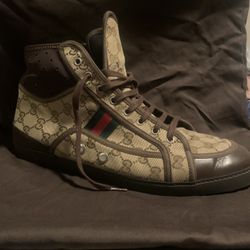 Gucci Shoes 