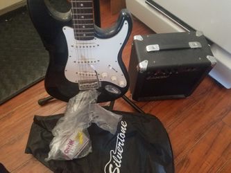 Silverstone guitar and base
