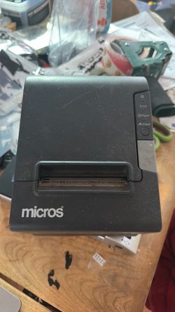 Micros E7 POS with 2 screens, 2 cash draws, 2 lane 3000 credit card swipers