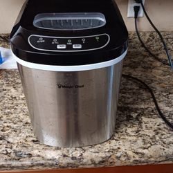 Magic Chef Ice Maker