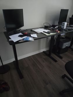 Standing desk