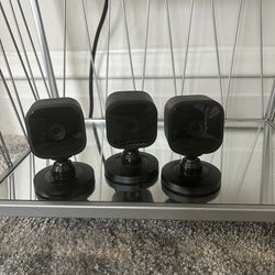 Blink security system cameras, doorbell camera & solar doorbell camera charger